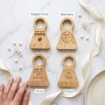 Soporte para Vino con Sacacorchos  - Comunión - Imagen 3